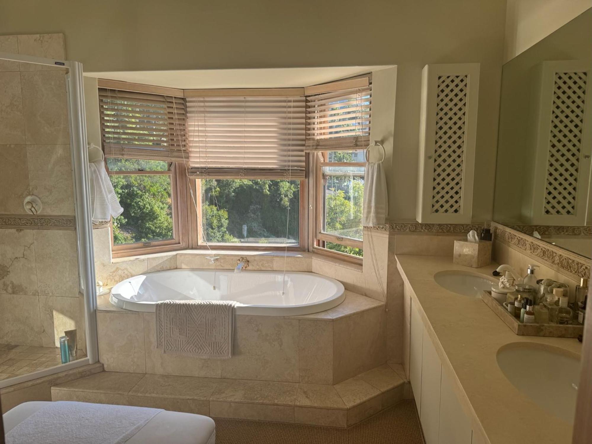 Del Mar: Luxurious Sea View In Bantry Bay Cape Town